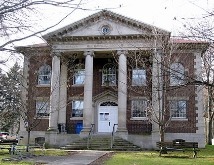 Spalding Memorial Library open for browsing, no computers, must wear a mask