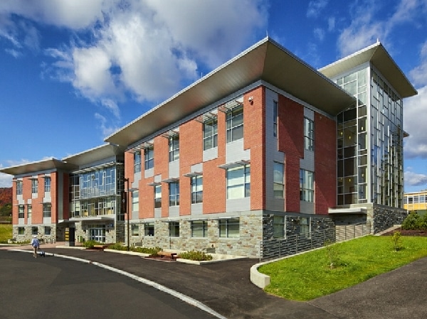 SUNY and CUNY students must be vaccinated to start in-person fall classes