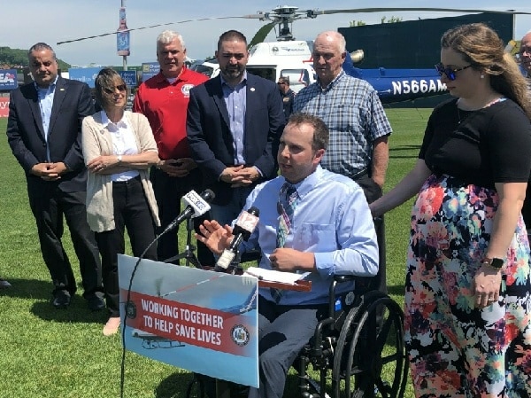 Local state lawmakers support law to allow NY medivac ambulances to carry blood