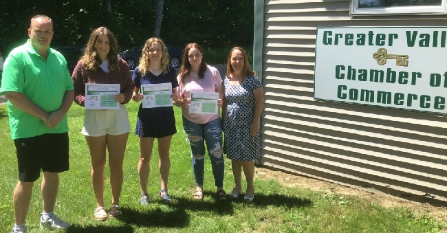 Valley grads receive Student Citizenship Awards for their community action