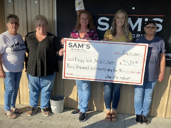 Sam’s Bar & Grill in Sayre helps raise $5.8K for Towanda animal shelter and Komen fund