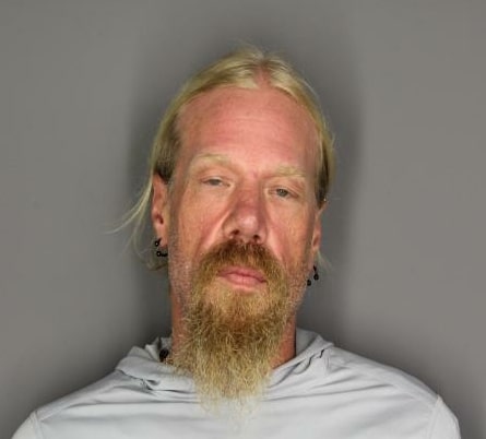 Police arrest fugitive sleeping in hammock in Elmira church cemetery