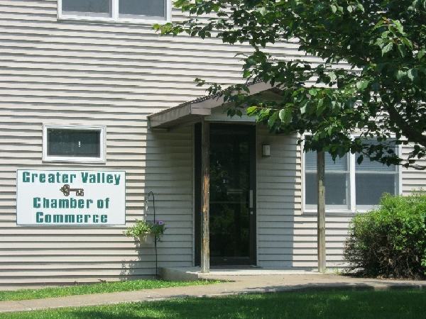 Greater Valley Chamber honors former director Eleanor Hill; gives out annual awards