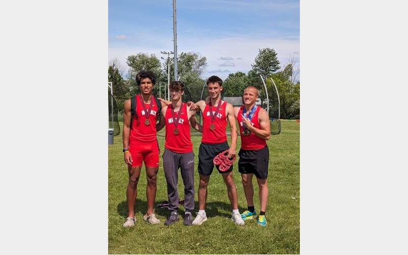 Waverly track team brings home state titles