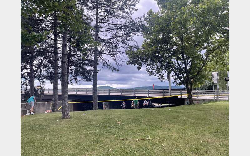 Fire breaks out under Clemens Center Bridge