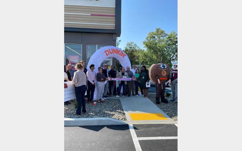 New Dunkin opens in Johnson City