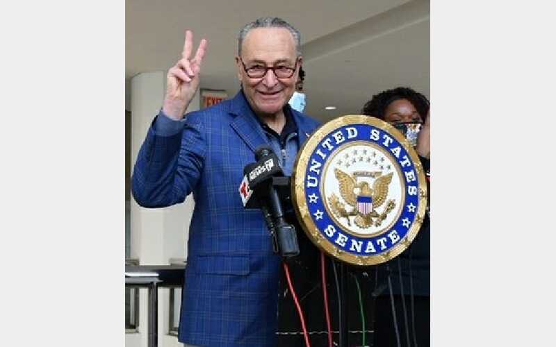 Sen. Schumer speaks out after bomb threats to NY offices