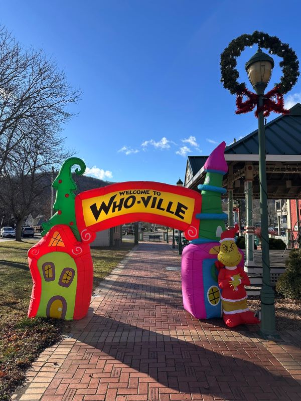 ABA presenting Christmas Tree Lighting Ceremony, holiday celebration