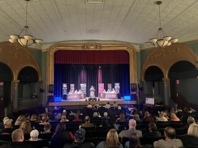 LISTEN LIVE: Towanda advances to Scholarship Challenge finals; Sayre vs. NEB up next