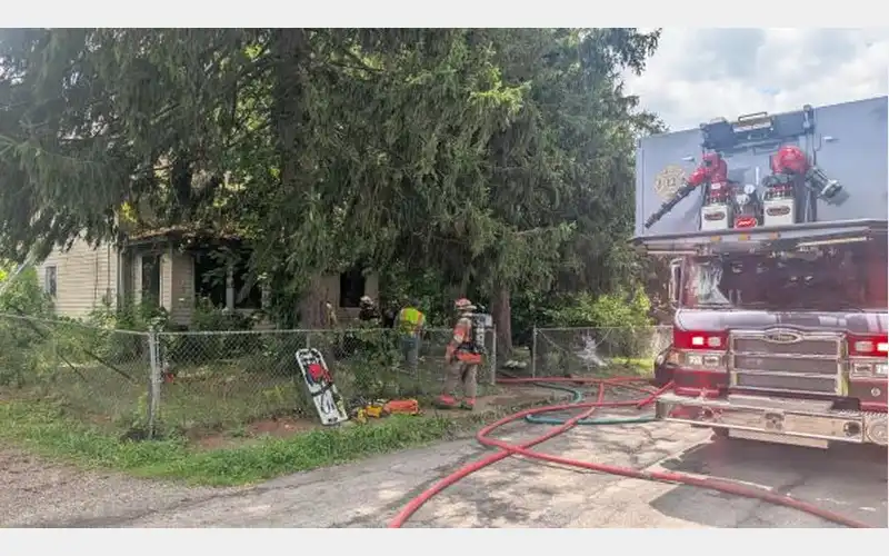 Fire destroys home in Sayre