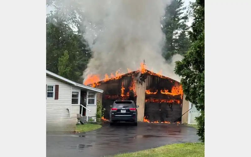 Fire destroys garage in Owego