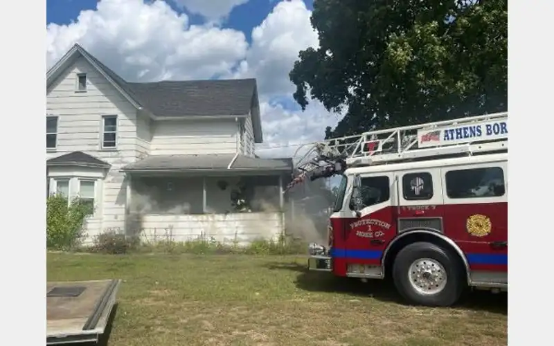 Athens Borough FD knocks down porch fire