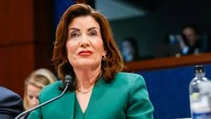 Fiscal watchdog urges Hochul to tighten New York’s purse strings