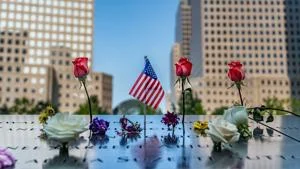 Bloomberg formally endorses Cuomo in New York City mayor’s race