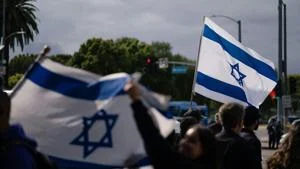 Outgoing NYC mayor bans Israel divestment