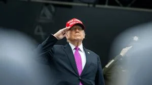 IL congressman pushes military to accept CLT, experts say it could shape education