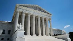 U.S. Supreme Court considers whether to take up ‘climate’ case against oil company