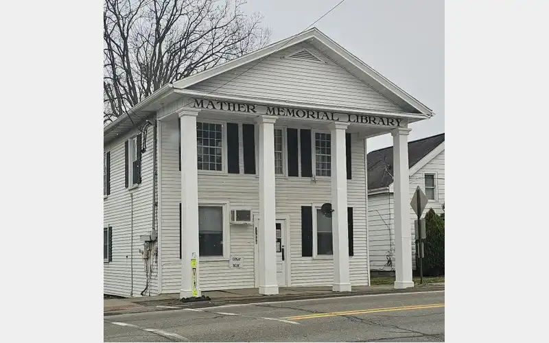 Mather Memorial Library mourning loss of librarian, sets temporary hours
