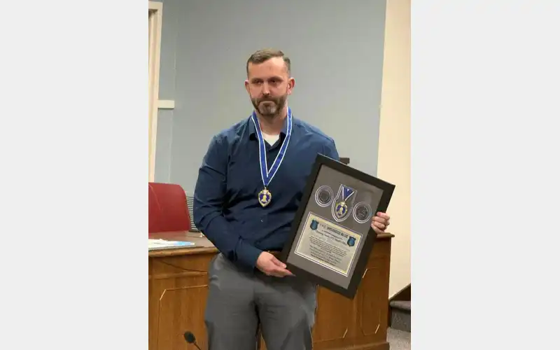Chemung County Sheriff’s Investigator Theetge honored for his courage and sacrifice