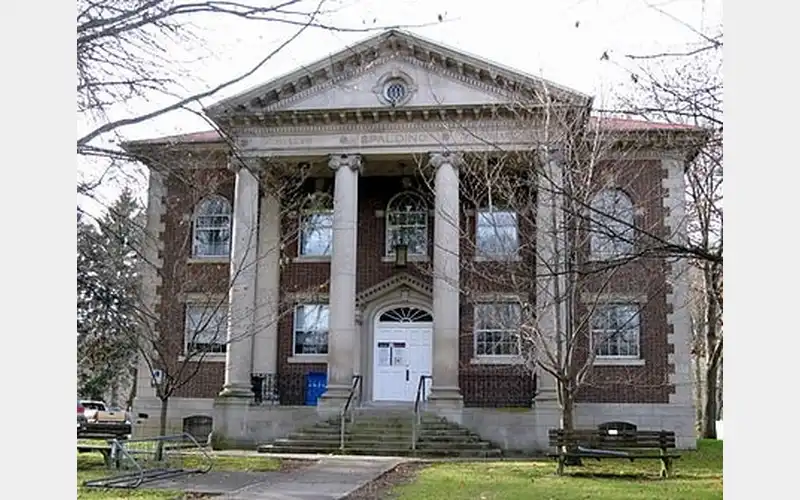 Spalding Memorial Library hosting Easter Egg Hunts, Senior Series