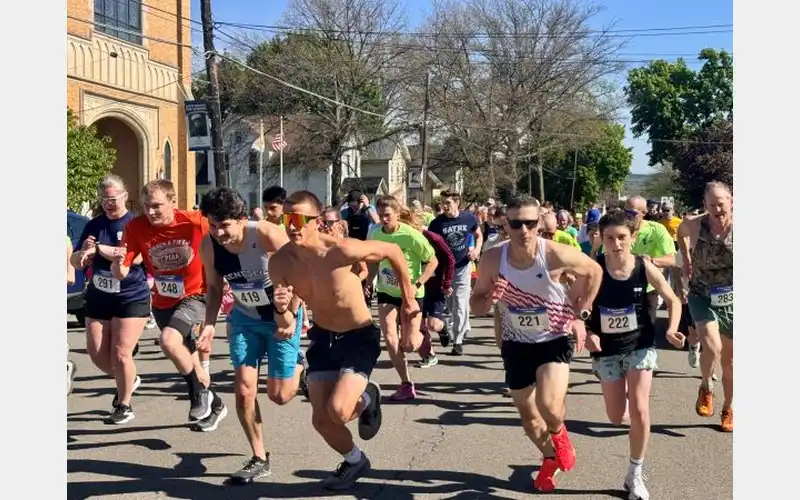 Guthrie Gallop raises $25K for Guthrie Cancer Care Fund